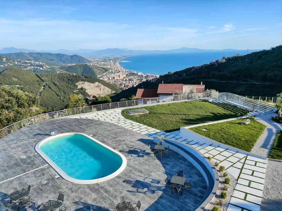 Appartamento Emma Con Piscina - Vista Mare"Tenuta Croce" サレルノ エクステリア 写真