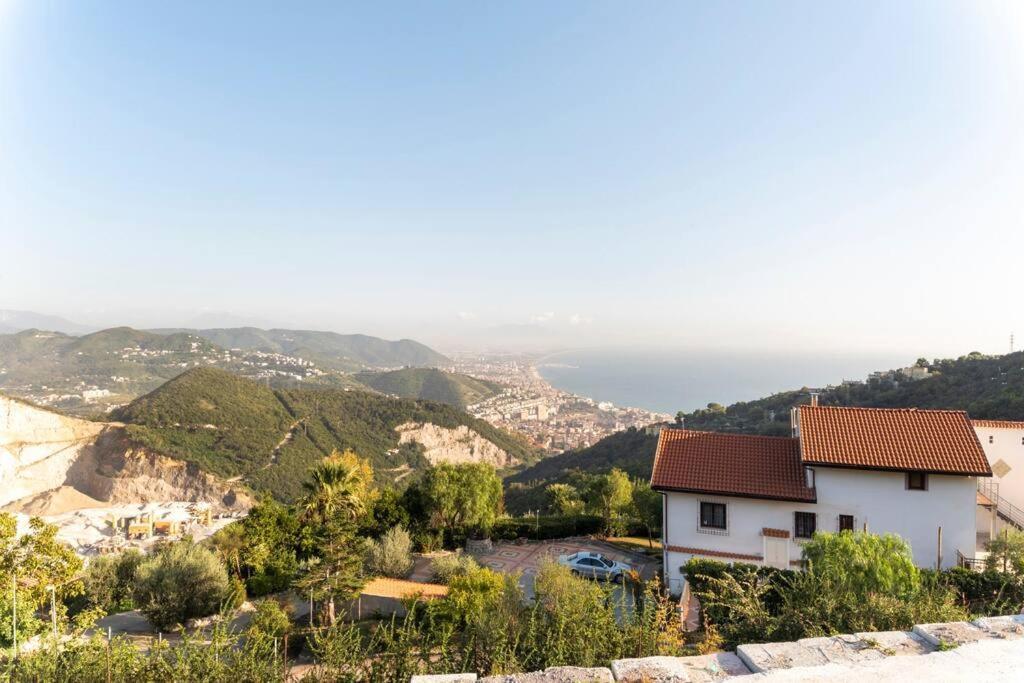 Appartamento Emma Con Piscina - Vista Mare"Tenuta Croce" サレルノ エクステリア 写真